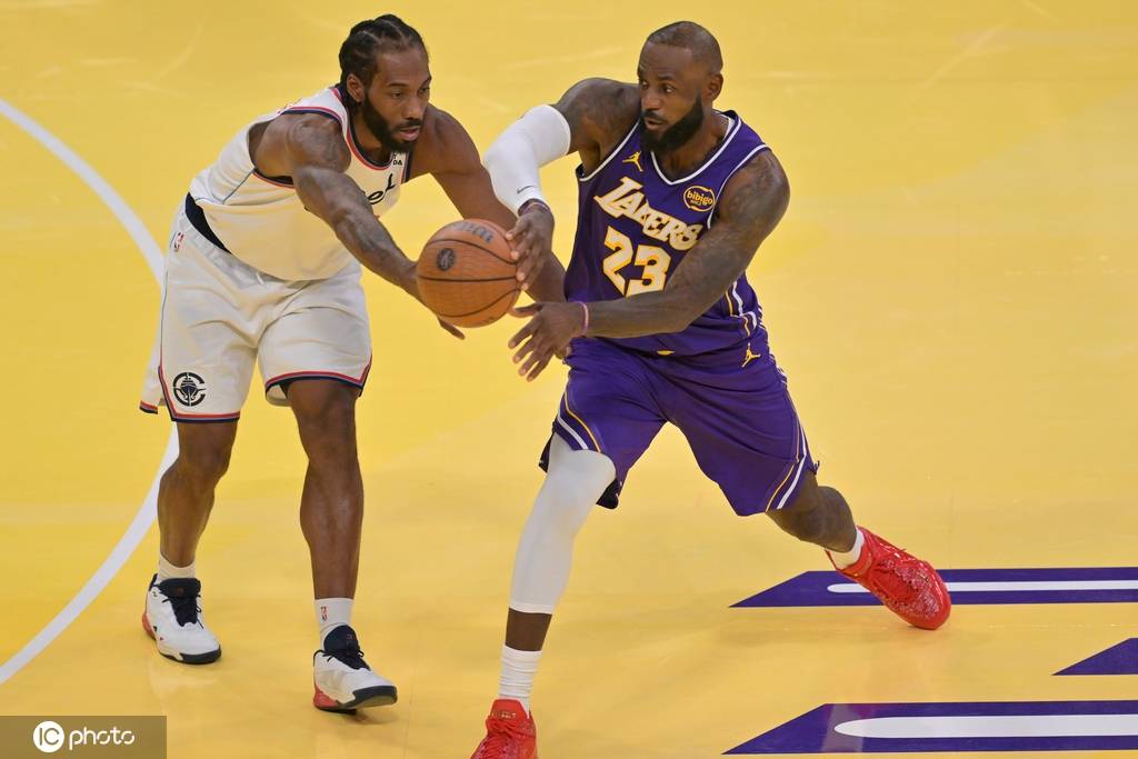 曝勇士对詹姆斯小卡感兴趣 休赛期探索加盟可能性